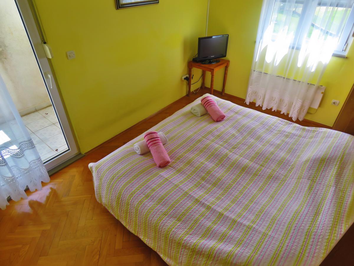 Apartment Ribnjak 10 Omiš Exterior foto